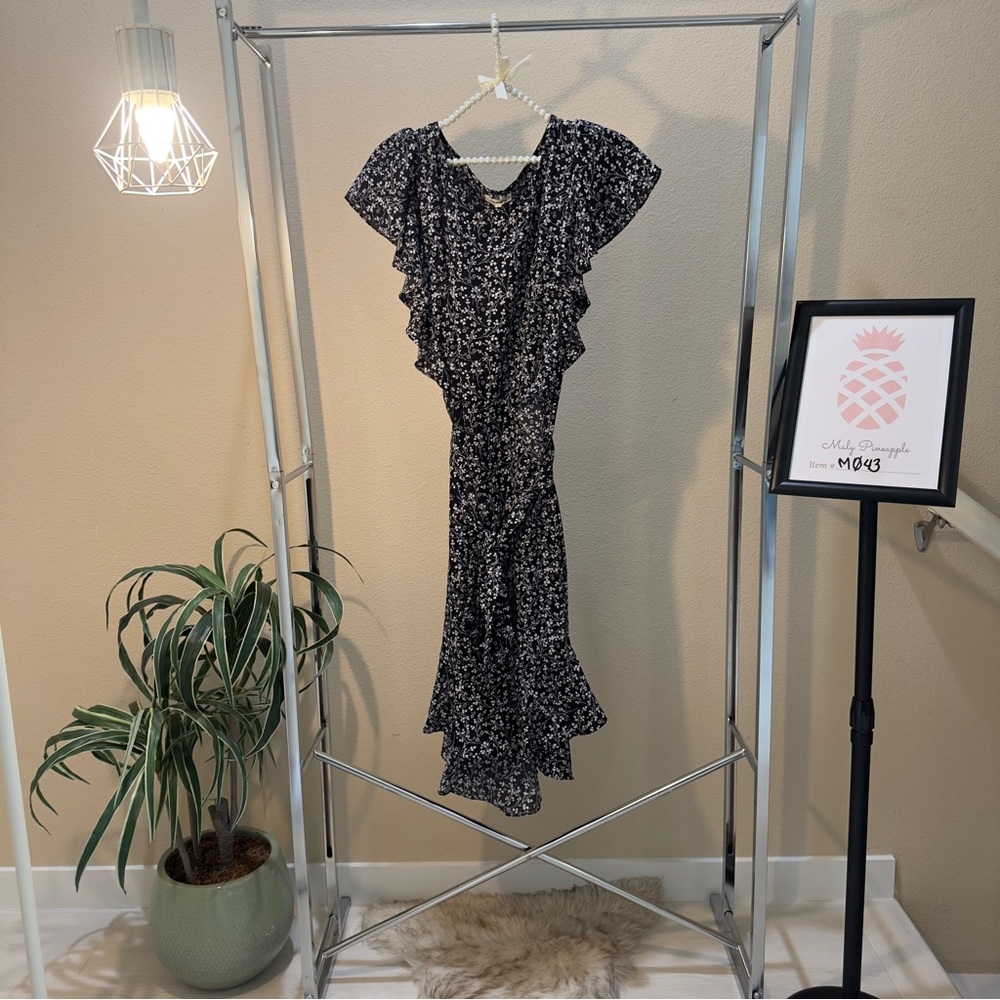 NWT Max Studio ruffled sleeves and bottom floral midi dress